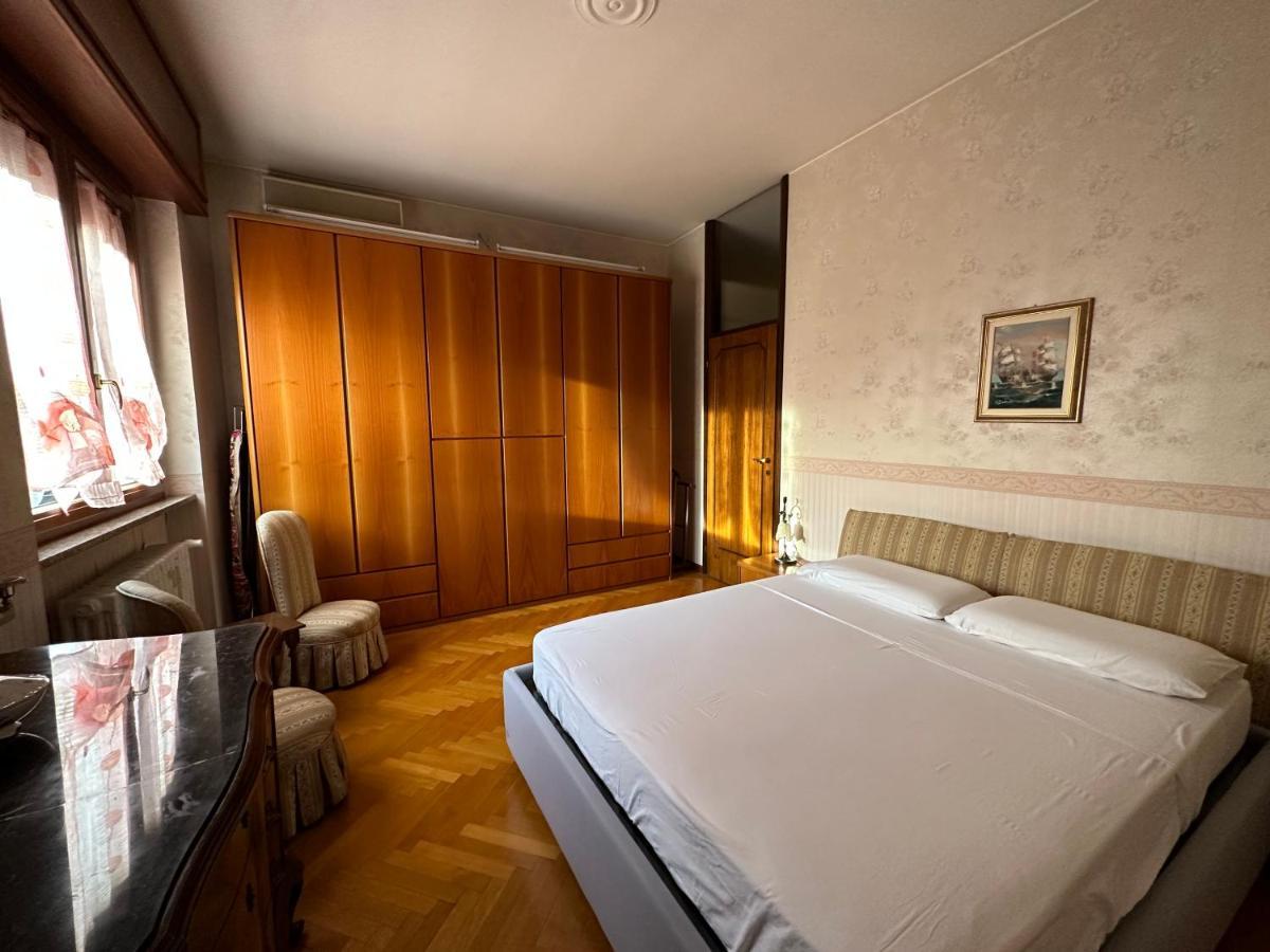 Dehomes - Two Bedrooms, Terrace, Wi-Fi, Tram To Centre & Rho Fiera Мілан Екстер'єр фото